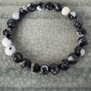 Hand Crafted Black Zebra Jasper Beaded Stretch Bracelet 6.5” to 6.75” 8mm NWT